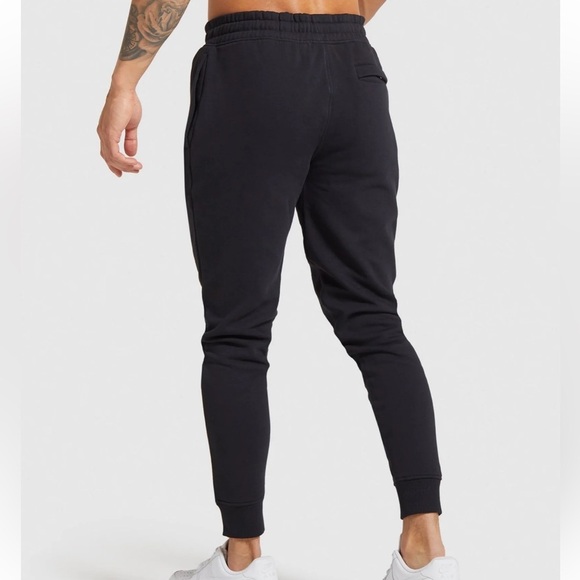 NWT!! Gymshark “Crest” sweatpants joggers, black size Medium - Picture 4 of 7